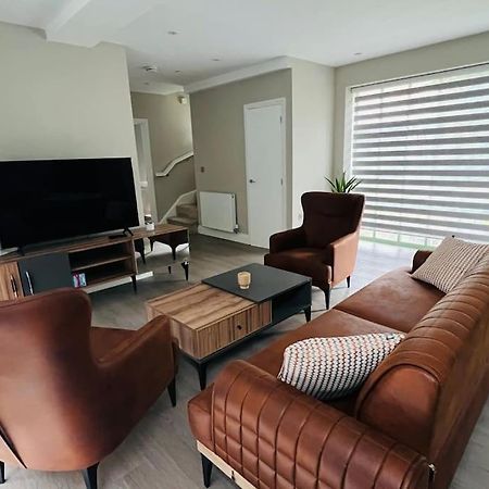 אדמונטון A House Designed For You… מראה חיצוני תמונה